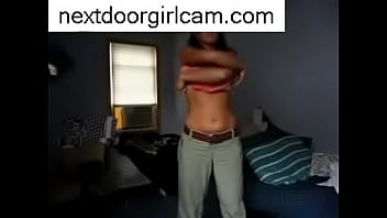 Cute blonde dildoing her tight holes on webcamchat