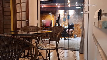 Mulher casada se arruma para receber o negão em casa bruna silva hotwife