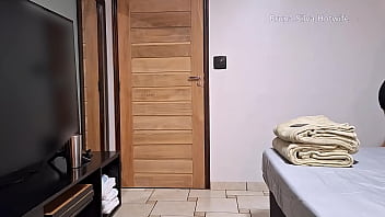 Mulher casada se arruma para receber o negão em casa bruna silva hotwife