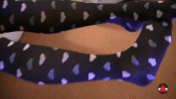 Her feet get me hard