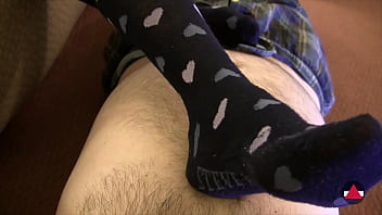 Her feet get me hard