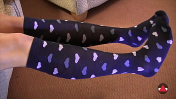 Her feet get me hard