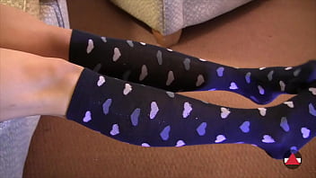 Her feet get me hard