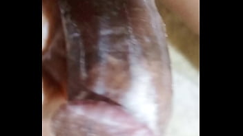 Wetjuicypussy1 a nigerian girl ask this man to give her 20 000 for sex and the man do not have the money him has to go on masupaytion in his house