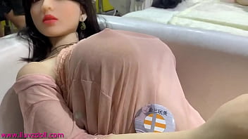 Sexy doll presentation so real and sexy