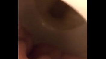 Isabella holloway peeing