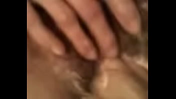 Leona getting a hand