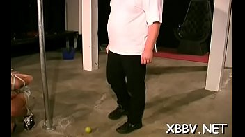 Gorgeous minx is drilling her cunt