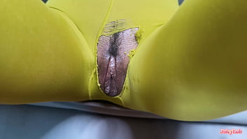 Don't skip the leg day she jerked my cock with her legs