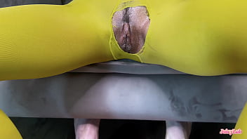 Don't skip the leg day she jerked my cock with her legs