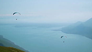 Novinha safada sentando '" ;'" ;