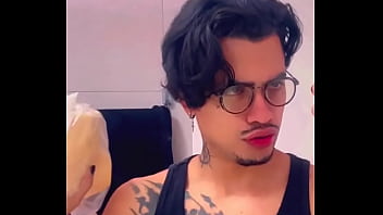 Preciso de uma boneca maior