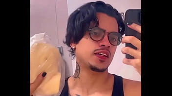 Preciso de uma boneca maior