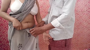 Aunty caught nephew's big dick while he closing her bra hook