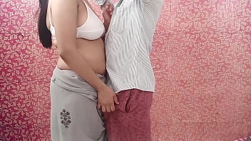 Aunty caught nephew's big dick while he closing her bra hook