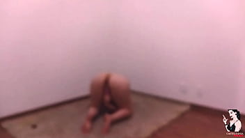 Lays lopes bbw trailer playing with the vibrator and showing her breast