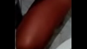 Masturbando no banheiro