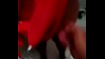 Masturbando no banheiro