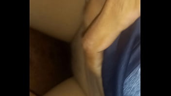 Padrastro aprovecha que estoy sola en casa para tocar y follamer a sussusexycaribe