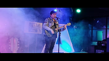 Partiendo El Escenario Con El Tema De Corazon De Obsidiana thumbnail