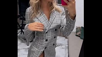 Stamattina ho realizzato un vostro video personalizzato chi indovina che ho fatto #sexy #blonde #secretary # cu