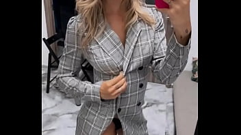 Stamattina ho realizzato un vostro video personalizzato chi indovina che ho fatto #sexy #blonde #secretary # cu