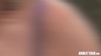 Scarlett sage shows off her sensual side