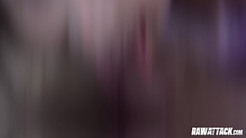 Scarlett sage shows off her sensual side