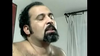 Gordão fodendo gostoso