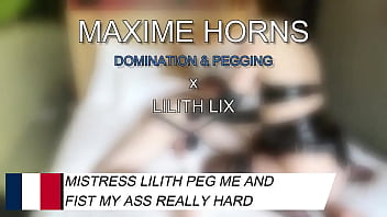 J’ai rendez vous avec lilith lix et elle n’a pas perdu de temps pour me faire goûter à sa domination son énor