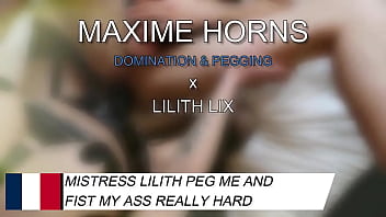 J’ai rendez vous avec lilith lix et elle n’a pas perdu de temps pour me faire goûter à sa domination son énor