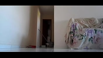 Milf bbw peituda fazendo faxina pelada