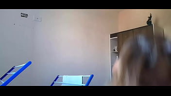 Milf bbw peituda fazendo faxina pelada