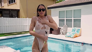 I was backed up so bad i manifested an oiled up milf out of me imagination