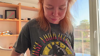 Huge cumshot in mouth the beauty is confused and shy