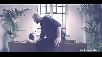 Lili bordan the smoke