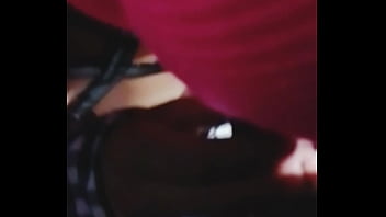 Video llamada con un seguidor en vivo miraba como me mamaban el culo y me cogían ante el