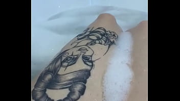 Une vidéo de 4 minutes façon asmr vient d’être ajouter gratuitement pour