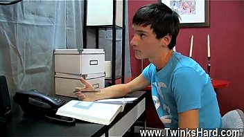 Hot Twink After These Two Blow Each Other's Dicks Noah Leans Over thumbnail