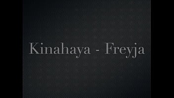 Viens mater le teaser de mon orgasme solo avec mes deux jouets préférés un