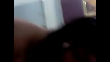 Minha putinha caindo de boca