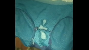 আমি প্যান্টিতে মাল ফালাচি