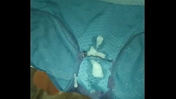 আমি প্যান্টিতে মাল ফালাচি