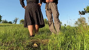 My stepmom's pussy peeing outdoors this fall