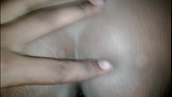 रूम में मस्ती किया