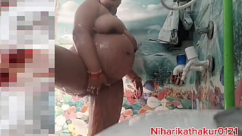 I m bath in bathroom with pussy fucking you guess