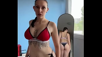 I'm wondering what you like more️ ass retweet boobs like