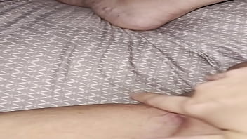 Roxycrimson soaking wet squirting pussy can you hear it