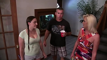 Nothing better than hot housekeepers that fuck