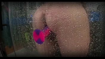 Spied on my chubby roomate trying her new toy in the shower almost dropped my phone trying to not get caught